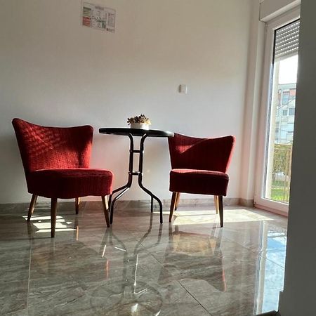 Novska Opg - Zm Apartmani Martinovic מראה חיצוני תמונה