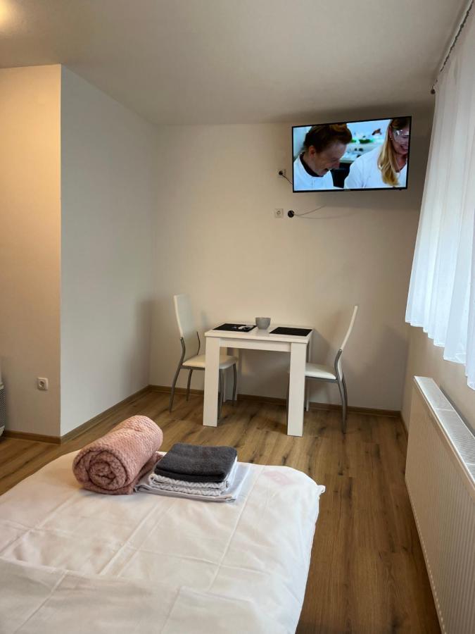Novska Opg - Zm Apartmani Martinovic מראה חיצוני תמונה
