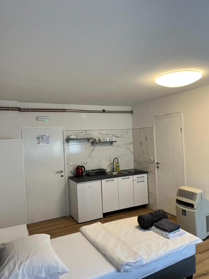 Novska Opg - Zm Apartmani Martinovic מראה חיצוני תמונה
